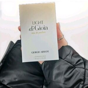 Light Di Gioia By Giorgio Armani Women Parfum Spray 1.7 oz 50 ml Open Box